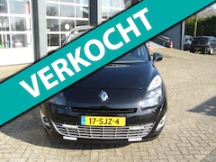 Renault Grand Scénic - 2.0 Dynamique met climate en cruise control en navigatie systeem