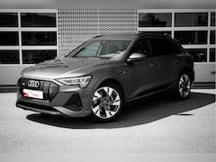 Audi e-tron - 50 quattro 313pk Launch edition Black | Panoramadak | 20" | Parkeerhulp | Zwart optiek | G