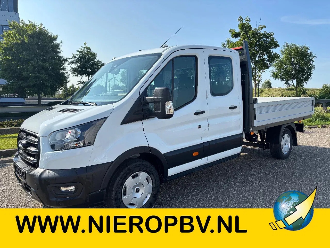 Ford Transit - Dubbelcabine Openlaadbak Airco Cruisecontrol Trekhaak 130PK BPM VRIJ NIEUW - AutoWereld.nl