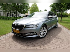 Skoda Superb Combi - 1.5 TSI ACT Business Edition Plus | Stoelverwarming | Stuurwiel verw. | CarPlay | Camera |