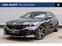 BMW 5-serie - 530e M Sport Automaat / Panoramadak / Adaptieve LED / Comfort Access / Parking Assistant P