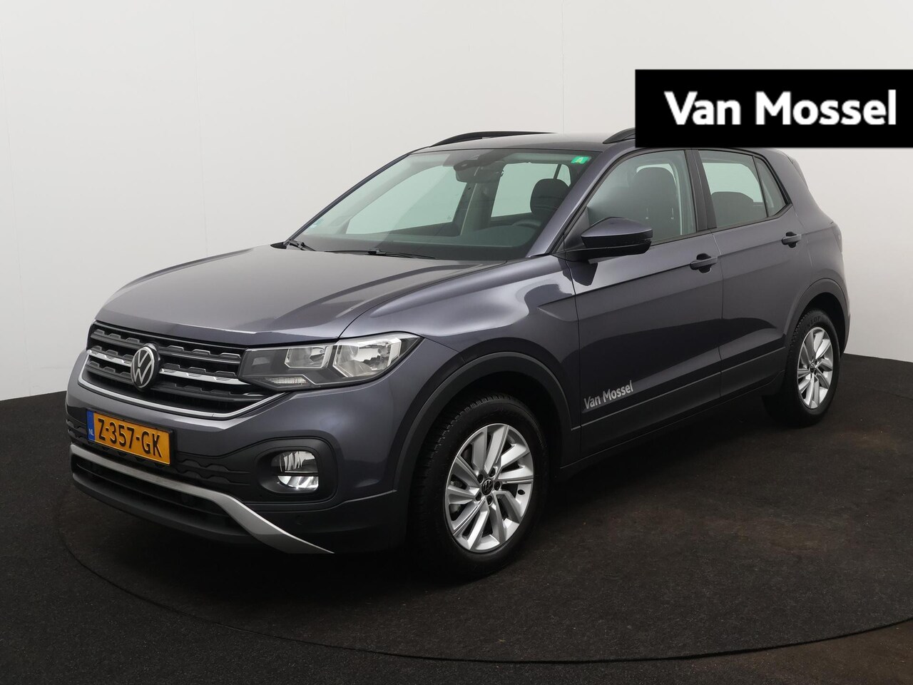 Volkswagen T-Cross - 1.0 TSI Life | Parkeersensoren Achter | Navigatie | App Connect | Lichtmetalen Velgen - AutoWereld.nl