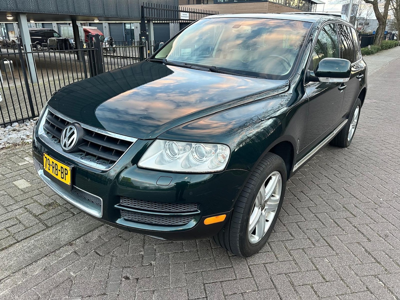 Volkswagen Touareg - 4.2 V8 4.2 V8 - AutoWereld.nl