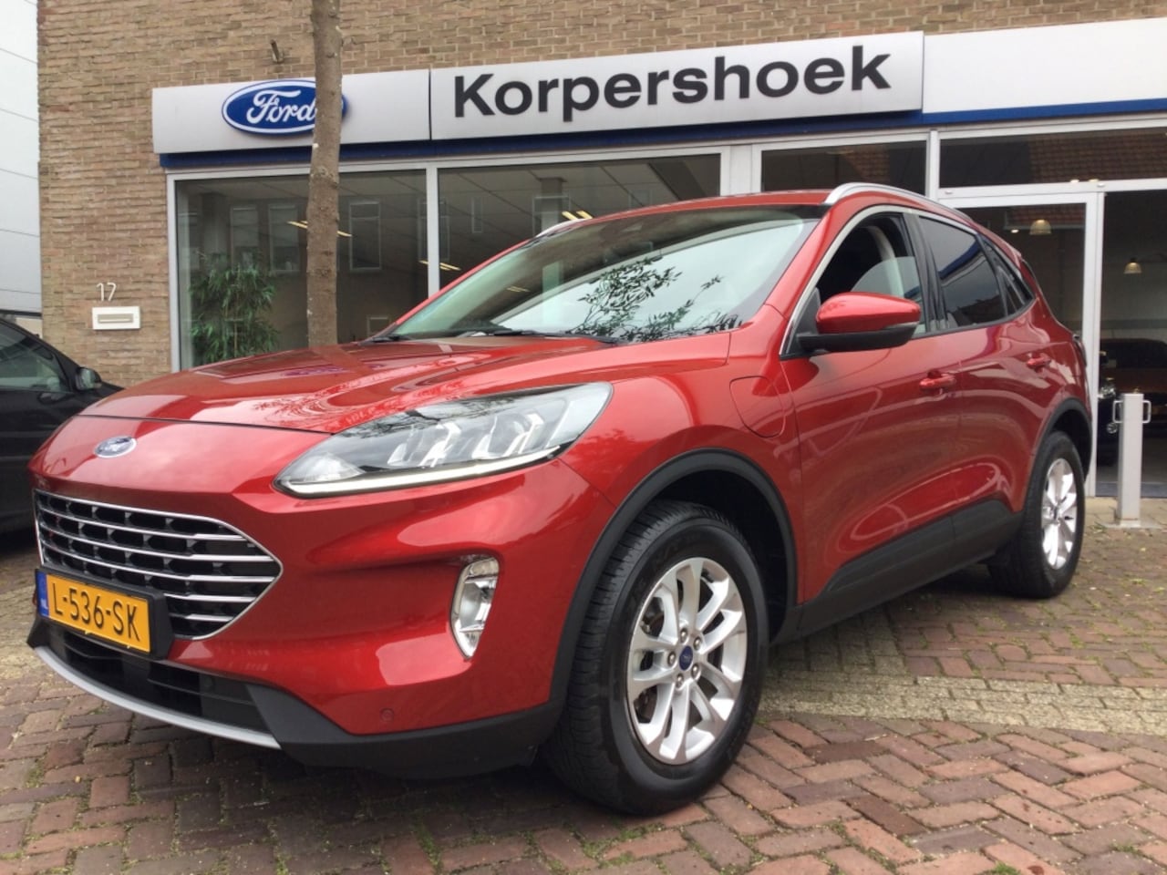 Ford Kuga - 2.5 225 pk PHEV Titanium | Privacy Glass - AutoWereld.nl