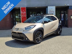 Toyota Aygo X - PREMIUM CABRIODAK KEYLESS PARK-SENSOREN STOELVERW 18'' LM-VELGEN NAVI APPLE/ANDROID PRIVAC