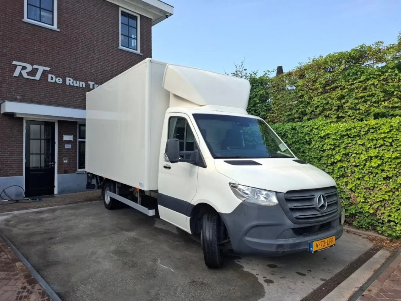 Mercedes-Benz Sprinter - 514 met koffer + laadklep + bijrijdersbank - AutoWereld.nl