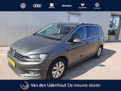 Volkswagen Touran - 1.4 TSI Highline | Trekhaak | Camera | Navi | Elec. klep |
