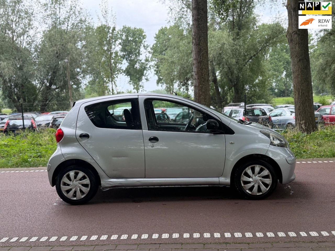 Toyota Aygo - 1.0-12V 5DEURS!APK!KOOPJE! - AutoWereld.nl