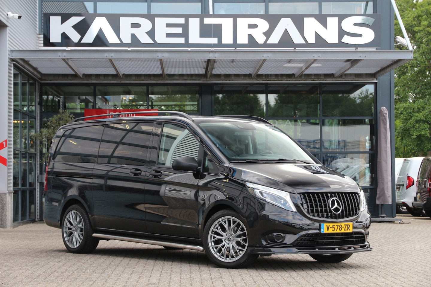 Mercedes-Benz Vito - 190PK CDI | Aut. | DC | 2x Schuifdeur | Edition | Clima.. - AutoWereld.nl