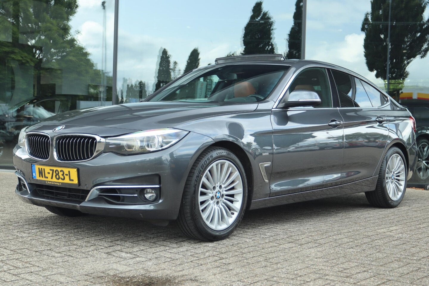 BMW 3-serie Gran Turismo - 320i CENTENNIAL HIGH EXECUTIVE AUT. | PANO | LEDER | LED | STOELVERW. | NAVI | CRUISE| CLI - AutoWereld.nl