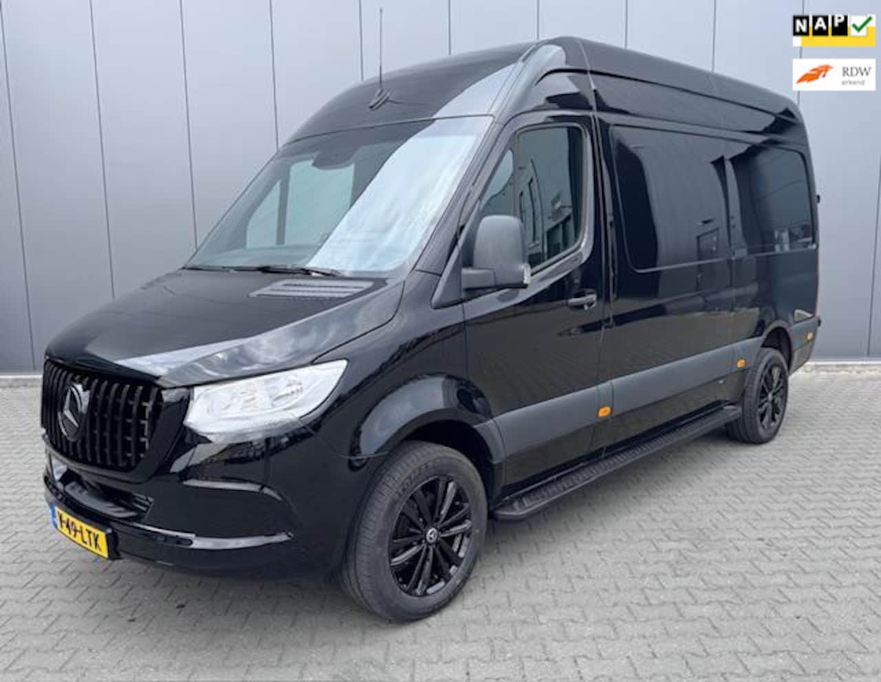 Mercedes-Benz Sprinter - 317 L2H2 AUTOMAAT APPLE CAR PLAY DAB NIEUWSTAAT! - AutoWereld.nl