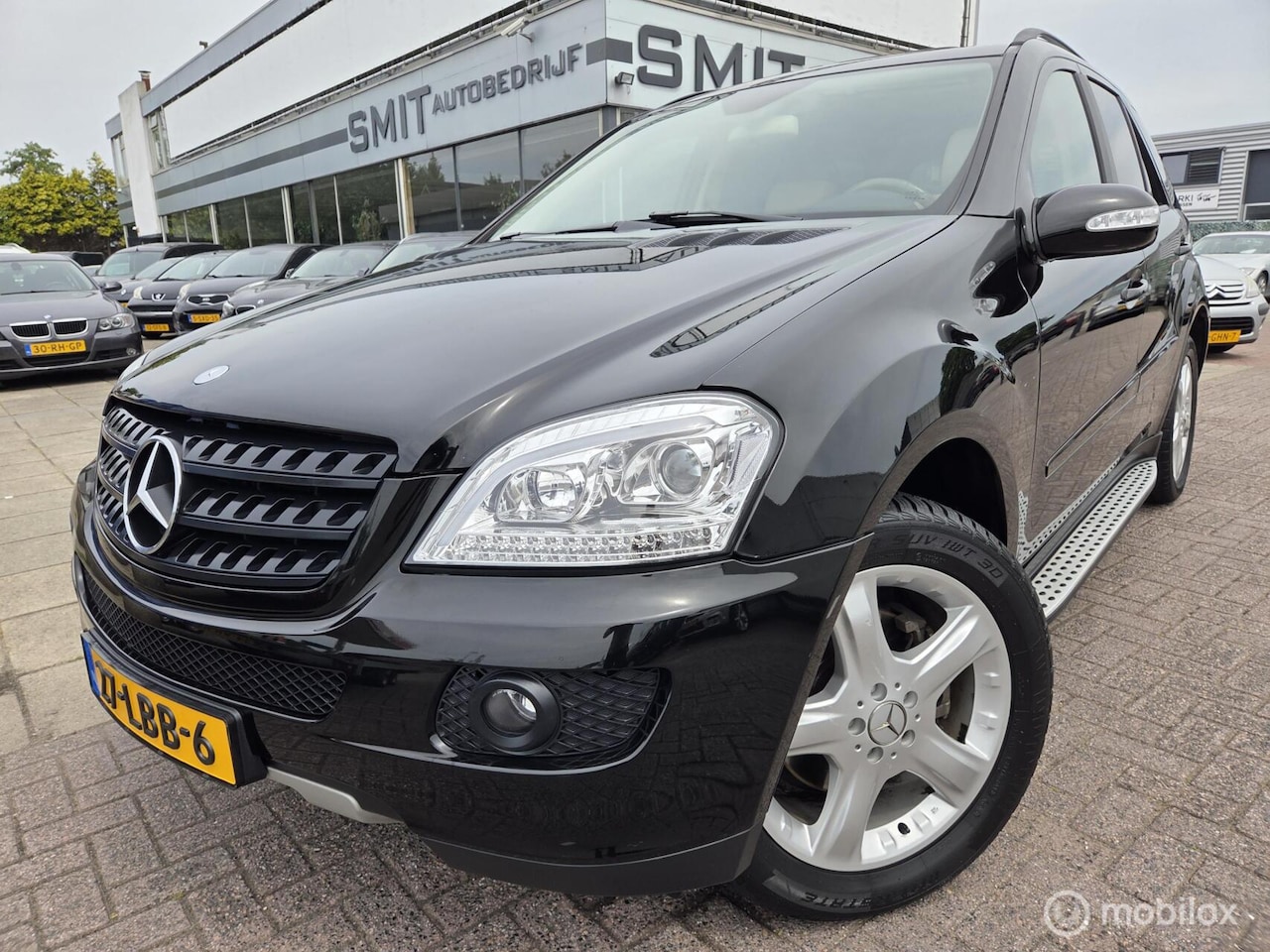 Mercedes-Benz M-klasse - 350 Leder/Schuifdak/Trekhaak/Youngtimer - AutoWereld.nl