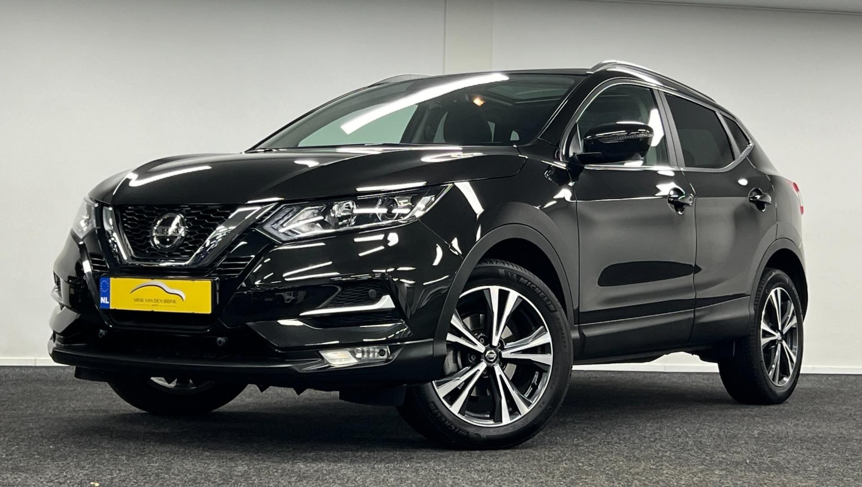 Nissan Qashqai - 1.3 DIG-T N-Connecta*DealerOh*Panodak*Camera*Navi*Carplay* - AutoWereld.nl