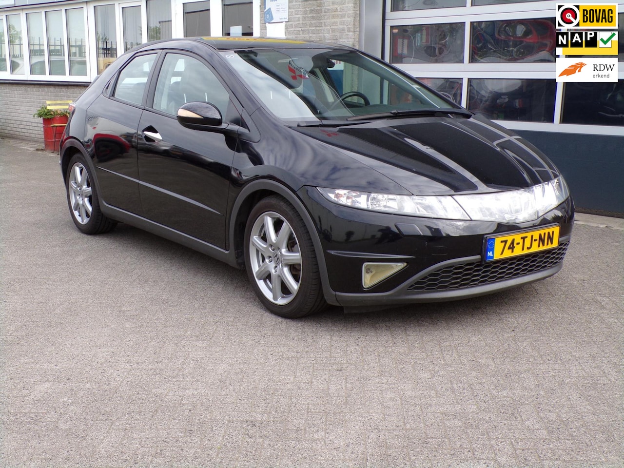 Honda Civic - 1.8 Executive 1.8 Executive - AutoWereld.nl