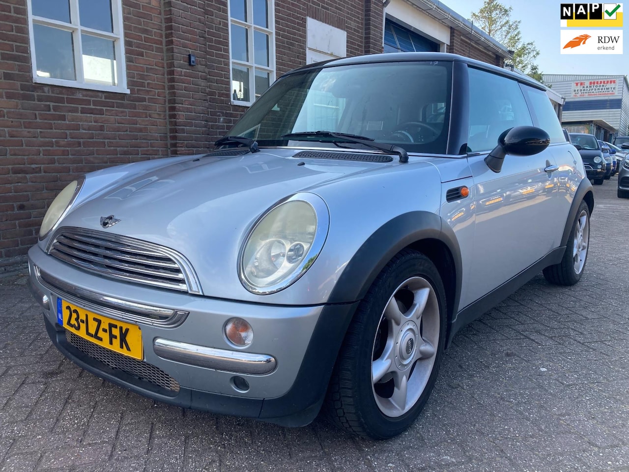 MINI Cooper - Mini 1.6 Chili Bj 2003 Airco, APK TOT 03-2026 inruil is mogelijk - AutoWereld.nl
