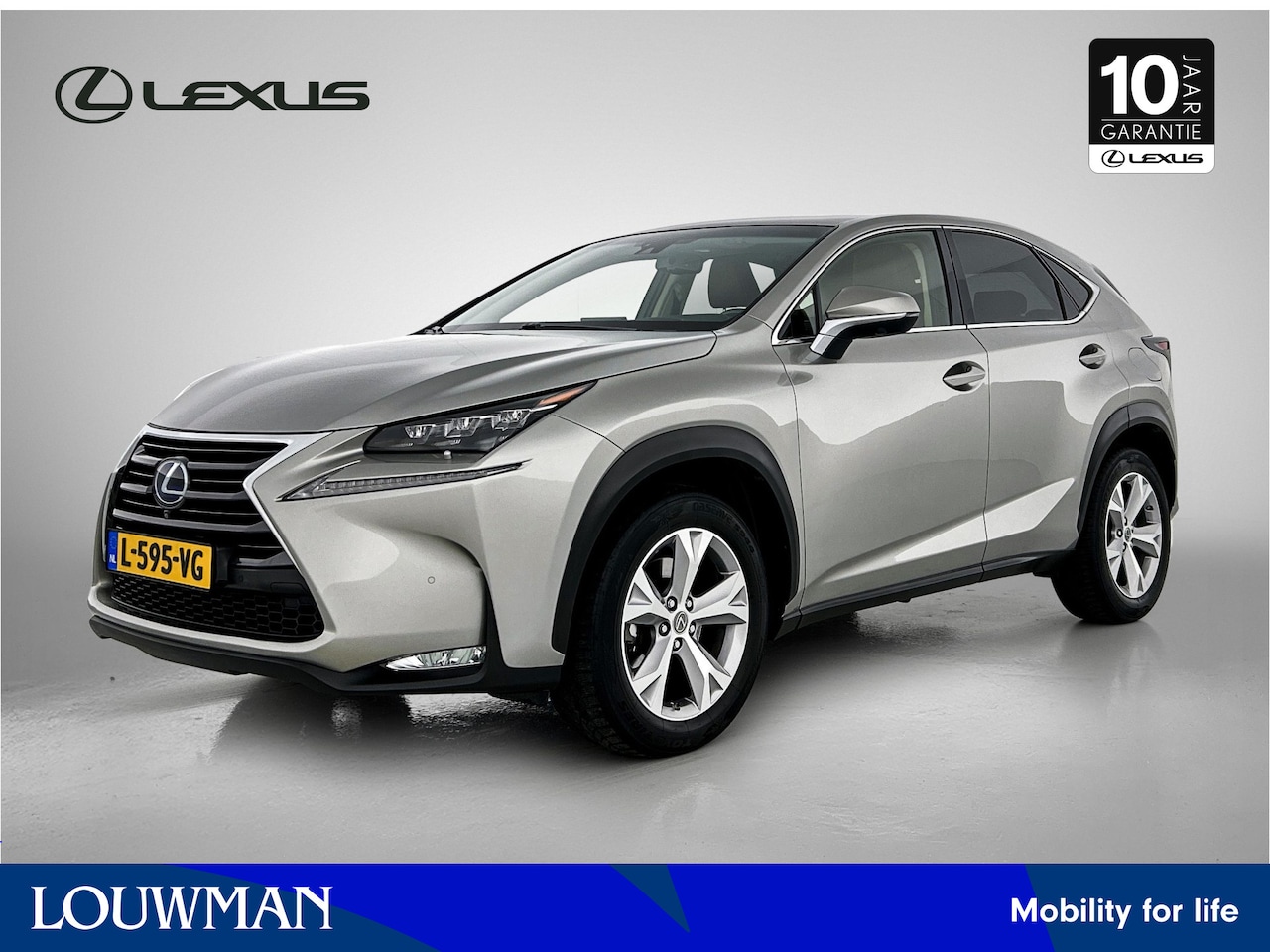Lexus NX - 300h AWD President Line Limited | Panoramadak | Head-up Display | Mark Levinson | - AutoWereld.nl