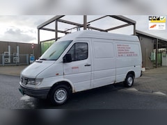 Mercedes-Benz Sprinter - 208D 312D LANG HOOG MANUEEL