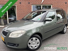 Skoda Roomster - 1.4-16V Style NIEUWE APK / RIJDT GOED / TREKHAAK / CRUISE