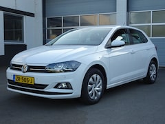 Volkswagen Polo - 1.0 TSI Comfortline Airco, navigatie, cruise controle, parkeersensoren voor en achter, enz