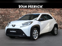 Toyota Aygo X - 1.0 VVT-i S-CVT Pulse Automaat | Camera | Clima | Stoelverwarming | LED