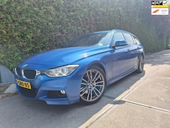 BMW 3-serie Touring - 330d High Executive
