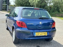Peugeot 307 - 1.4 XS