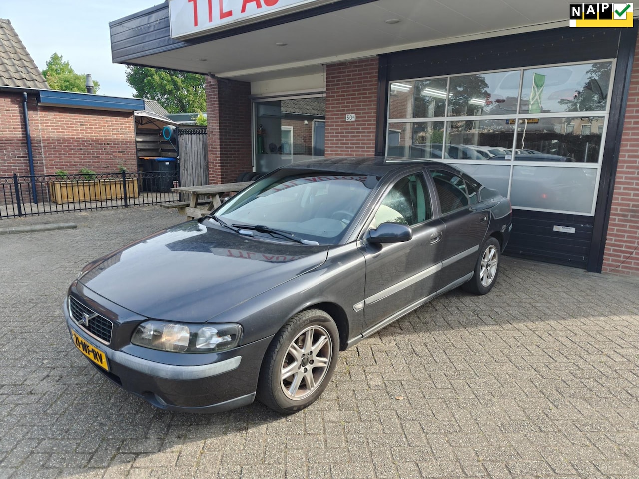 Volvo S60 - 2.4 Airco, Cruise, Inruilkoopje! NAP - AutoWereld.nl