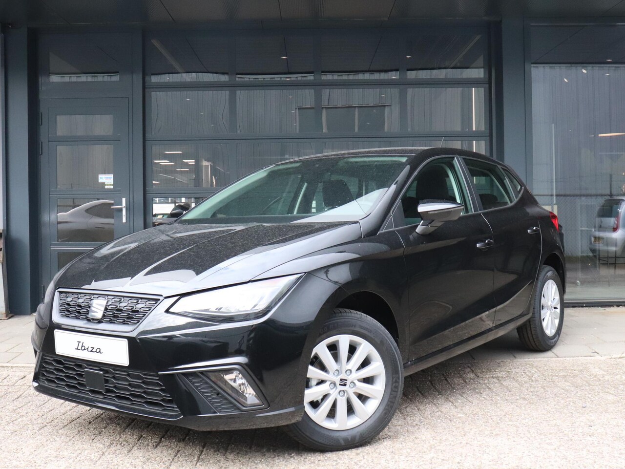 Seat Ibiza - Style Plus 1.0 70 kW / 95 pk EcoTSI Hatchback 5 de | Direct leverbaar!!! | Cruise control - AutoWereld.nl