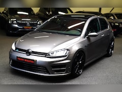 Volkswagen Golf - 2.0 TSI R 4Motion | Panorama | Carbon stuur | Camera | Origineel NL | Stoelverwarming | Cl