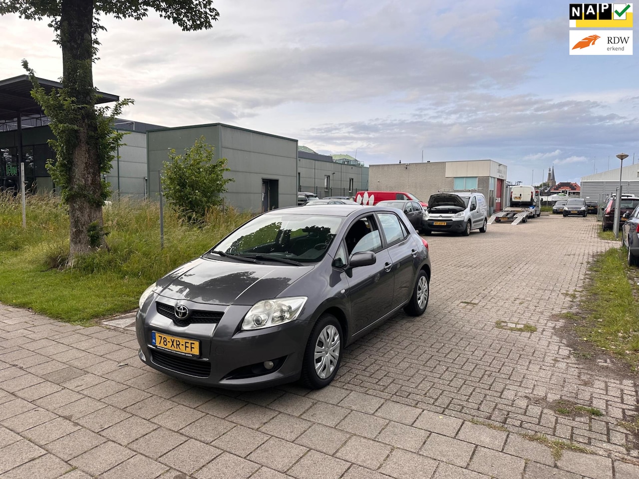 Toyota Auris - 1.6-16V Sol Business 1.6-16V Sol Business - AutoWereld.nl
