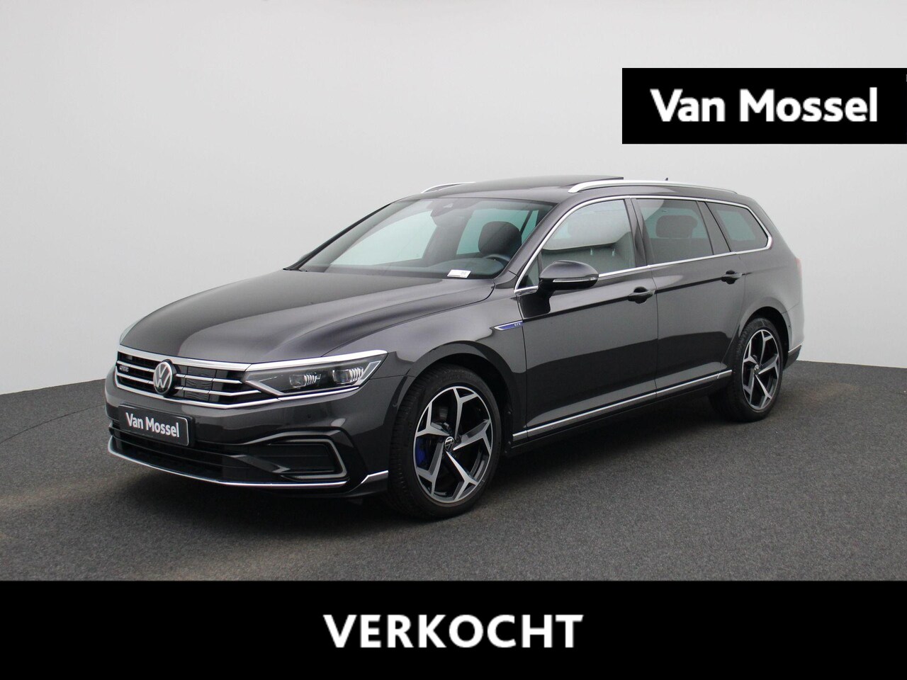 Volkswagen Passat - 1.4 TSI PHEV GTE Business 218 PK | GERESERVEERD | Automaat | 360 Camera | Panoramadak | Le - AutoWereld.nl