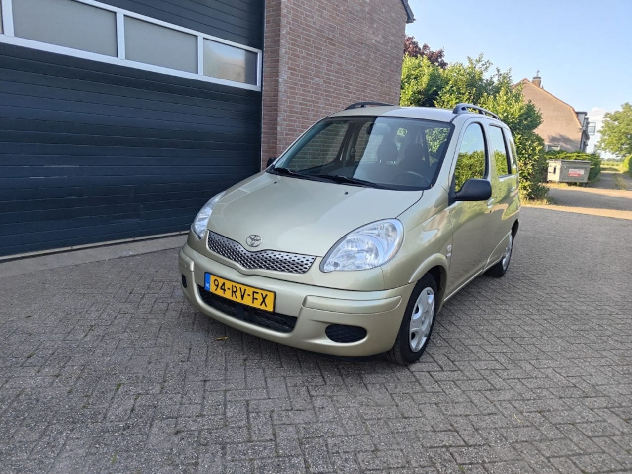 Toyota Yaris Verso - 1.3 VVT-i Sol 1.3 VVT-i Sol - AutoWereld.nl