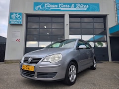 Volkswagen Polo - 1.4-16V Comfortline