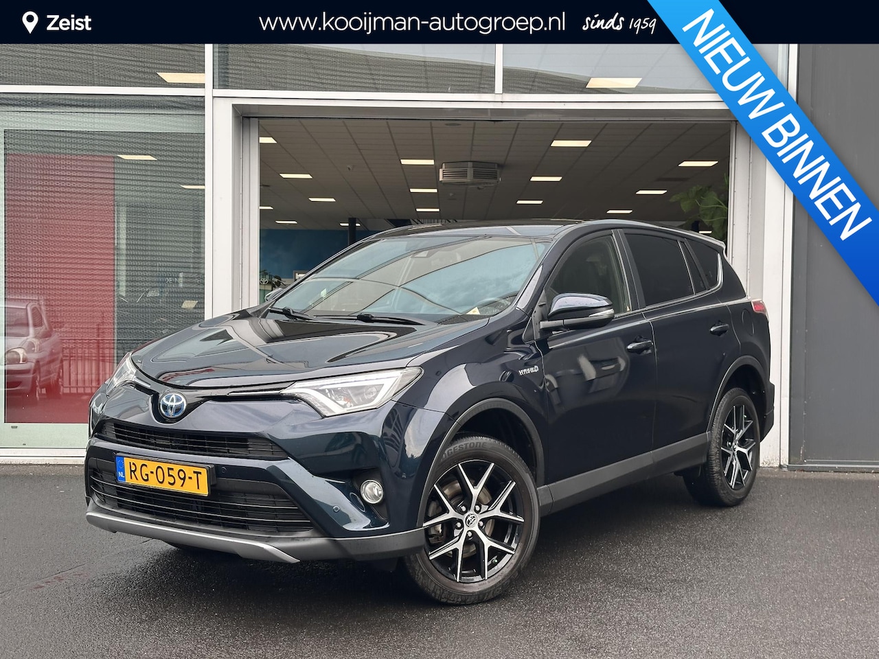 Toyota RAV4 - 2.5 Hybrid Style Klasse 3 alarm | 18 inch | Stoelverwarming | Navigatie | Parkeersensoren - AutoWereld.nl