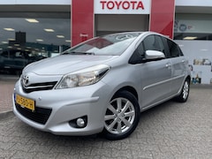 Toyota Yaris - 1.3 VVT-i Aspiration | Navi | Trekhaak | Sensoren voor