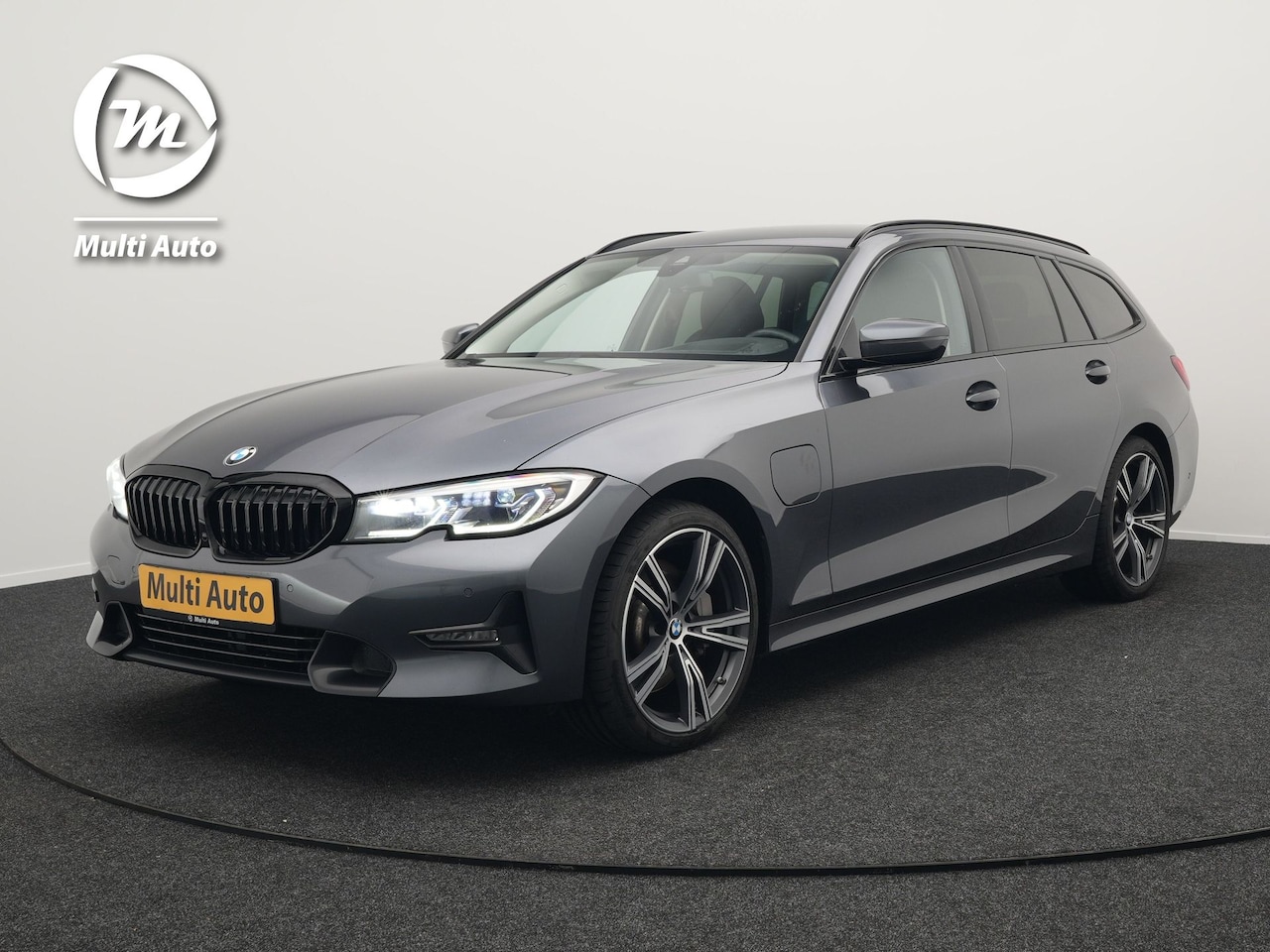 BMW 3-serie Touring - 330e Sportline Plug In Hybrid 293pk PHEV | Trekhaak af Fabriek | Laser LED | Head Up | Led - AutoWereld.nl