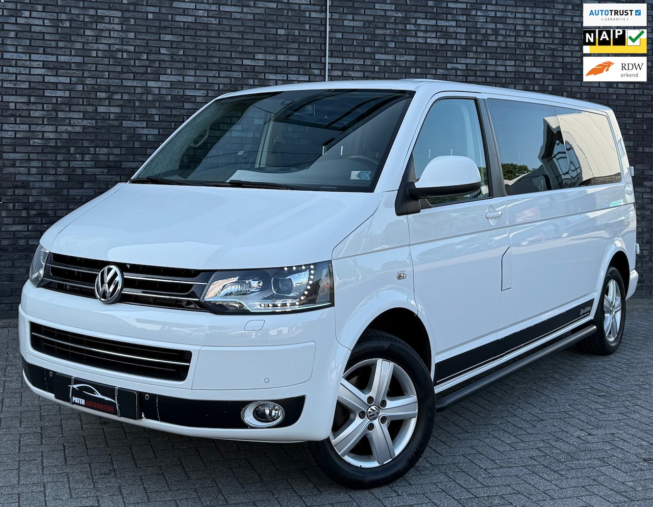 Volkswagen Transporter - 2.0 TDI L2H1 DC Comfortline 180pk|2500kg Trekgewicht|1e Eigenaar|Stoelverwarming|Navi|Lede - AutoWereld.nl