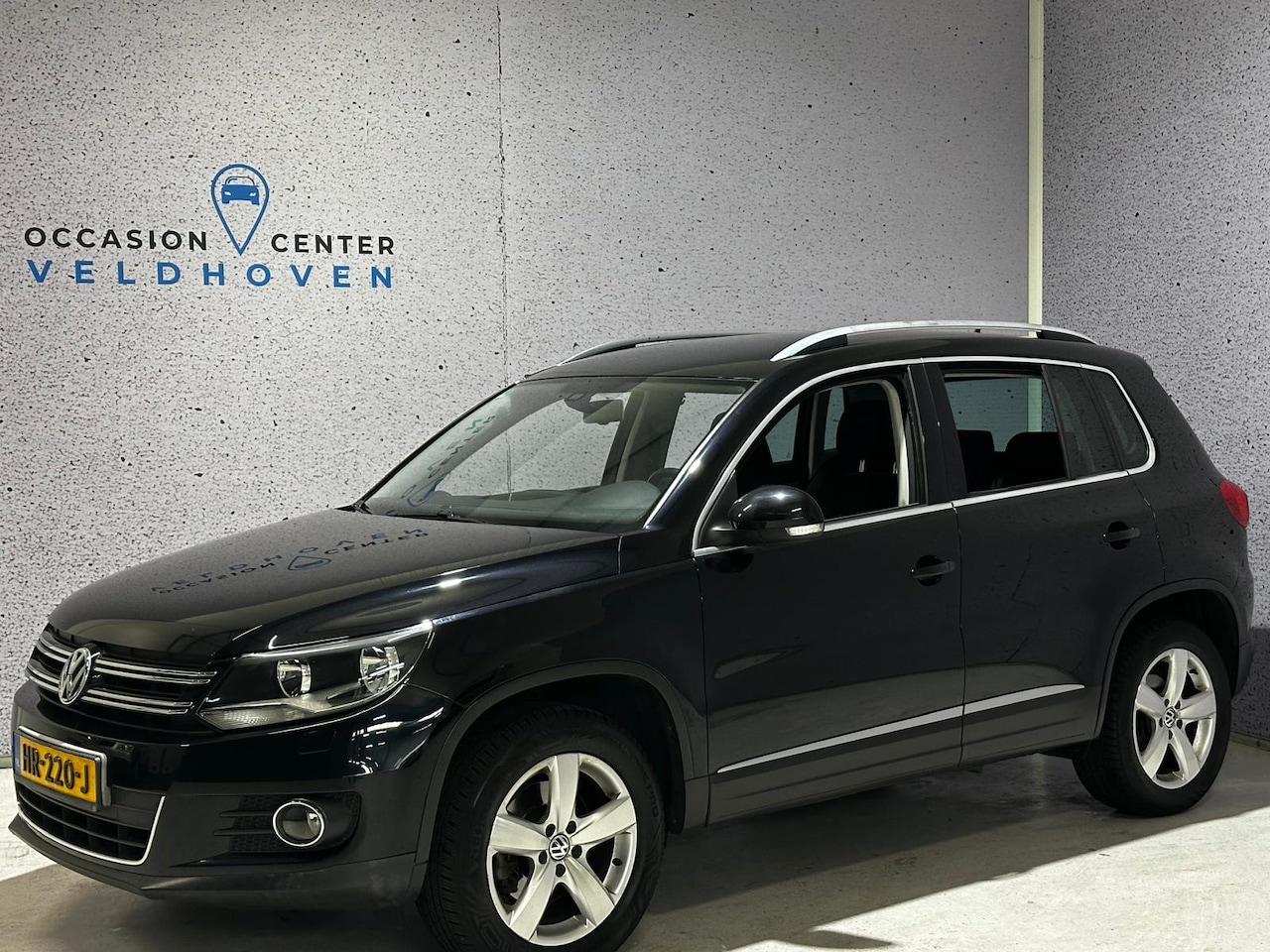Volkswagen Tiguan - 1.4 TSI Sport&Style // CLIMA // TREKHAAK // L.M. VELGEN - AutoWereld.nl