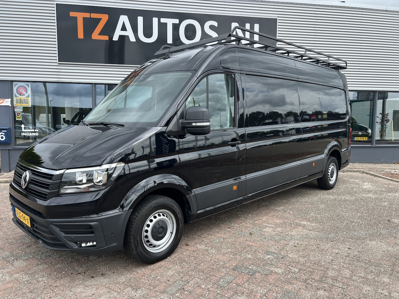 Volkswagen Crafter - 35 2.0 TDI L4H3 35 2.0 TDI L4 H3 - AutoWereld.nl