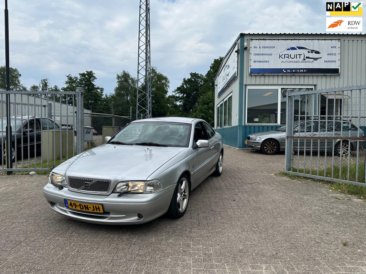 Volvo C70 Coupé - 2.3 T-5 Luxury AUTOMAAT! AIRCO! BOMVOL! - AutoWereld.nl