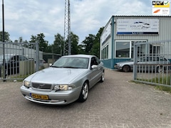 Volvo C70 Coupé - 2.3 T-5 Luxury AUTOMAAT AIRCO BOMVOL