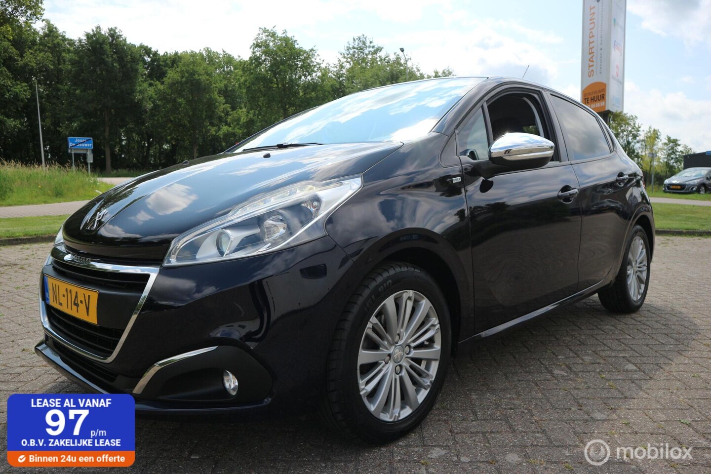 Peugeot 208 - 1.2 PureTech Blue Lease STYLE AIRCO/NAVIGATIE - AutoWereld.nl