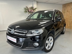 Volkswagen Tiguan - 1.4 TSI LOUNGE, PDC, CRUISE, CAMERA, TREKHAAK, LICHT EN ZICHT PAKKET, ETC