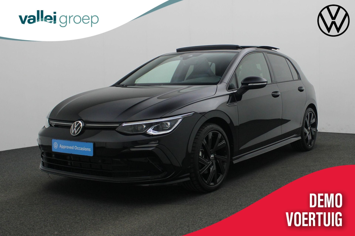 Volkswagen Golf - 1.5 eTSI 150 pk DSG R-Line Business | Panoramadak | IQ Light | Achteruitrijcamera | Stuur- - AutoWereld.nl