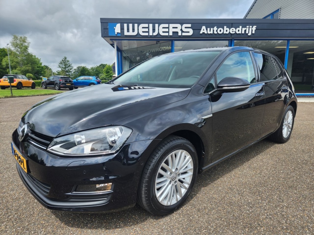Volkswagen Golf - 1.2 TSI Cup 5drs, Clima, Navi, Trekhaak, PDC V+A, Cruise - AutoWereld.nl