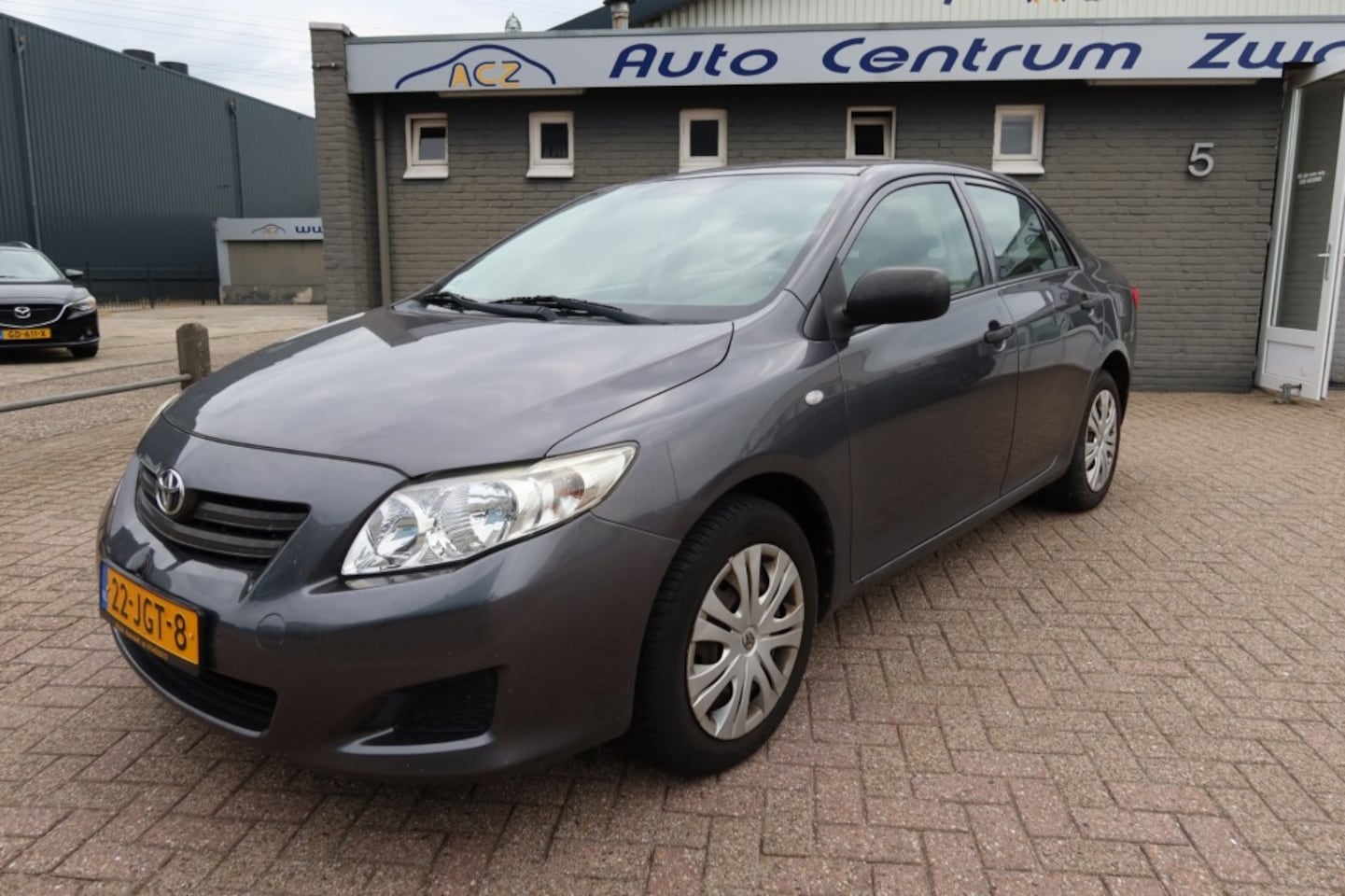 Toyota Corolla - 1.6-16V TERRA SEDAN  + AIRCO - AutoWereld.nl