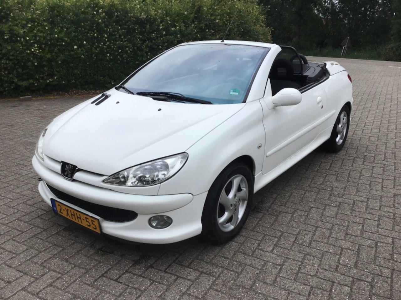 Peugeot 206 - 1.6-16V 206 CC - AutoWereld.nl
