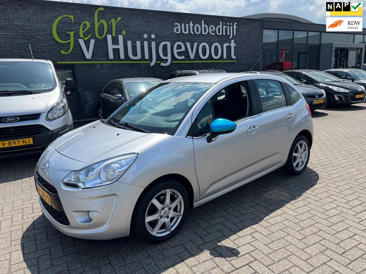 Citroën C3 - 1.2 VTi Coll. Light 1.2 VTi Coll. Light - AutoWereld.nl