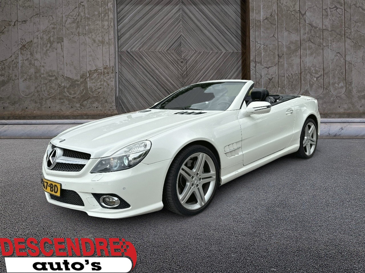 Mercedes-Benz SL-klasse Cabrio - 350 AMG-line youngtimer - AutoWereld.nl