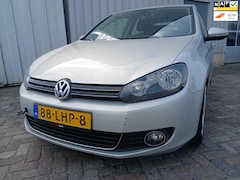 Volkswagen Golf - 1.4 TSI Highline SCHADEAUTO